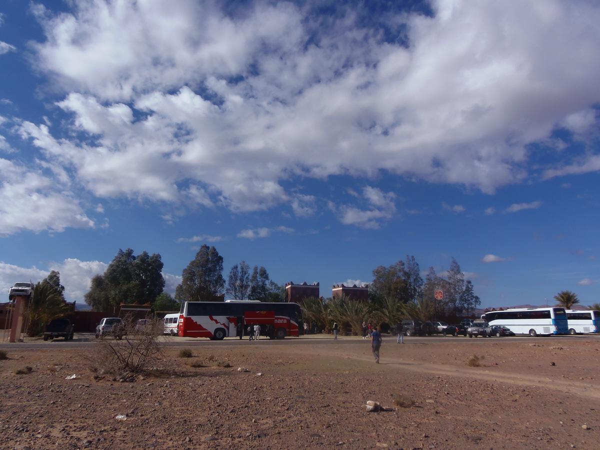 Kasbah Meteorites Hotel Imi n'Ouzrou Exterior foto