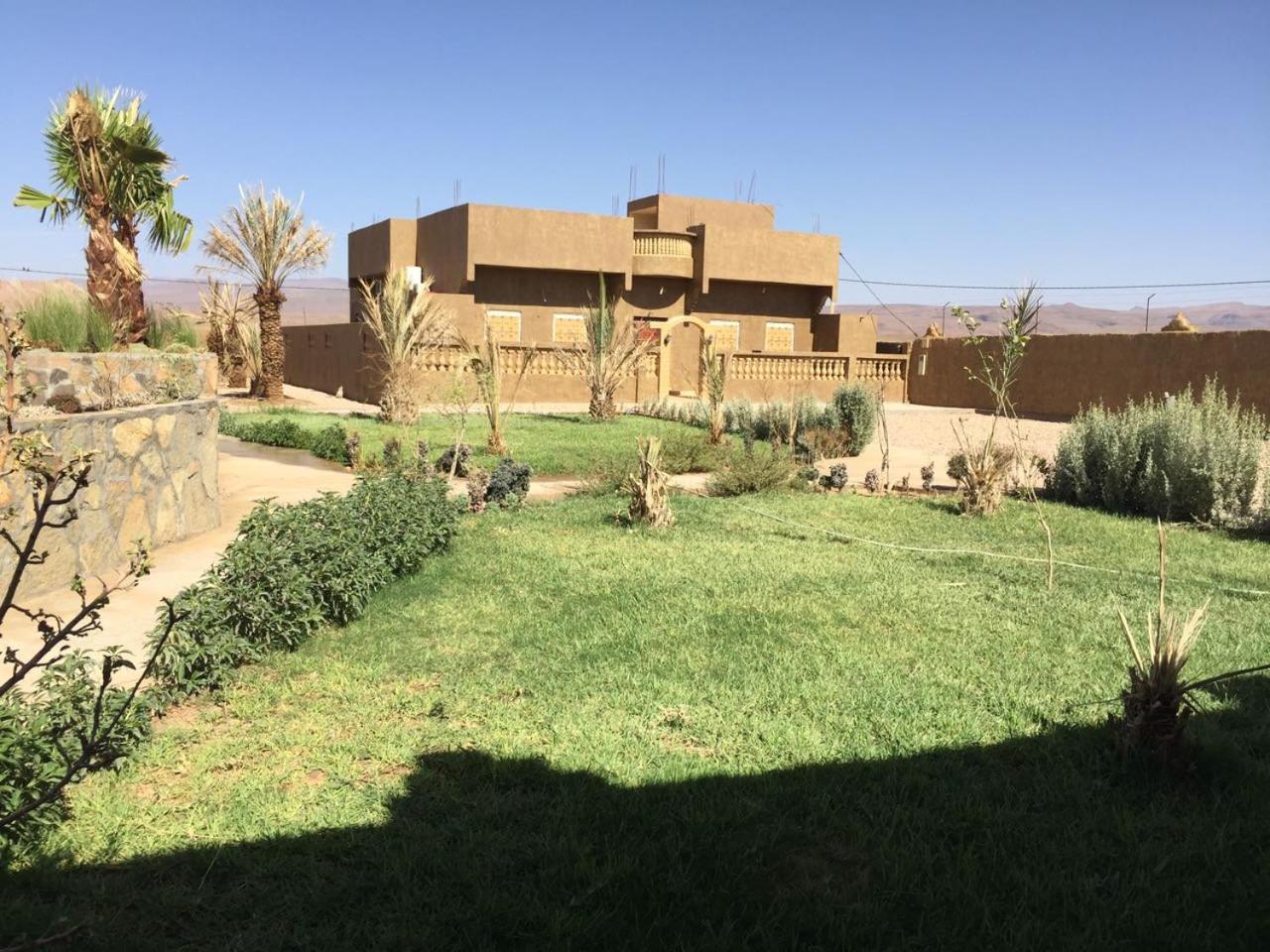 Kasbah Meteorites Hotel Imi n'Ouzrou Exterior foto