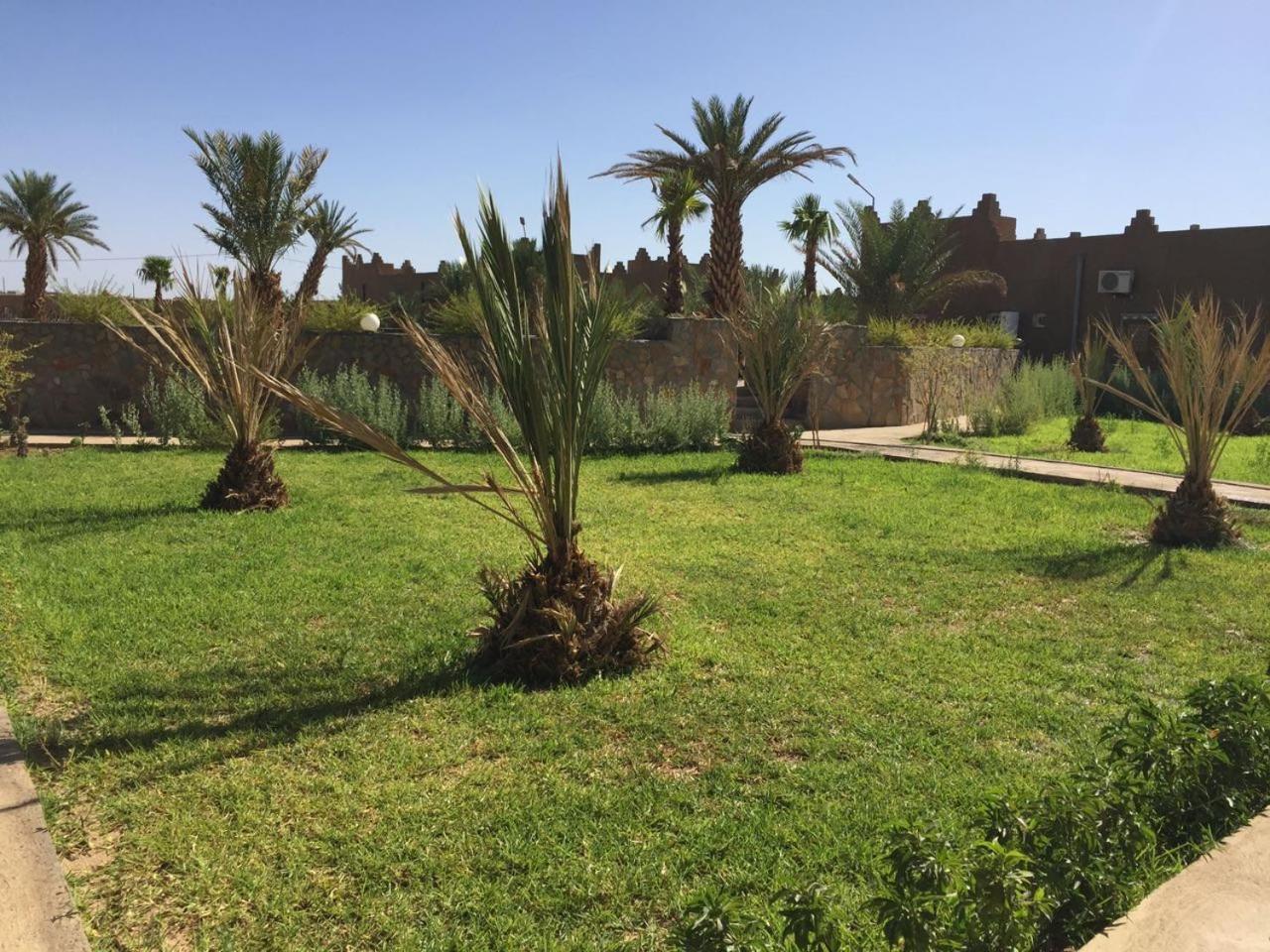 Kasbah Meteorites Hotel Imi n'Ouzrou Exterior foto